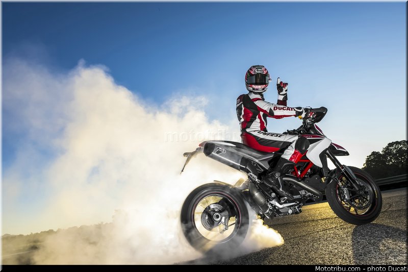 0005_ducati_2013_hypermotard_hayden_005