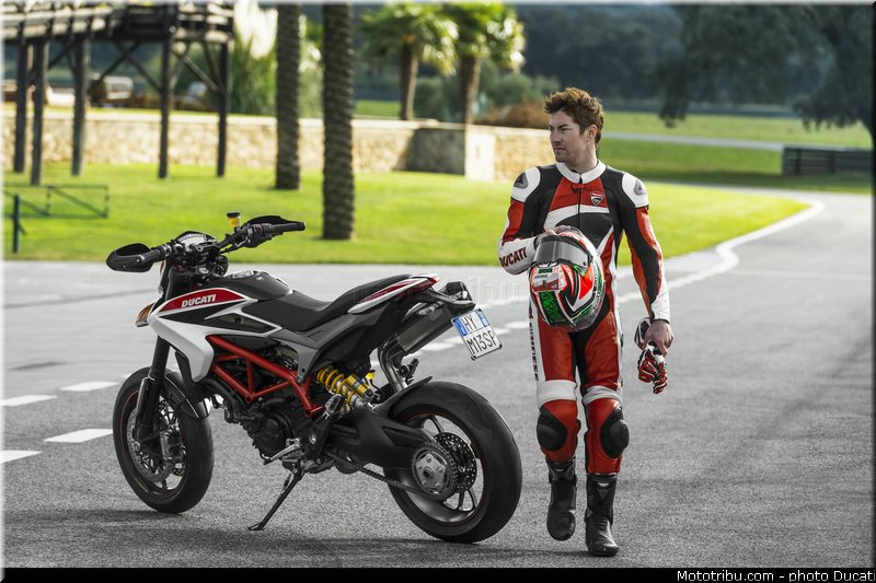 0016_ducati_2013_hypermotard_hayden_016