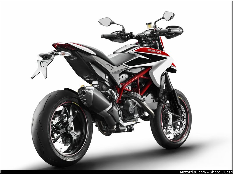 0093_ducati_2013_hypermotard_statique_033
