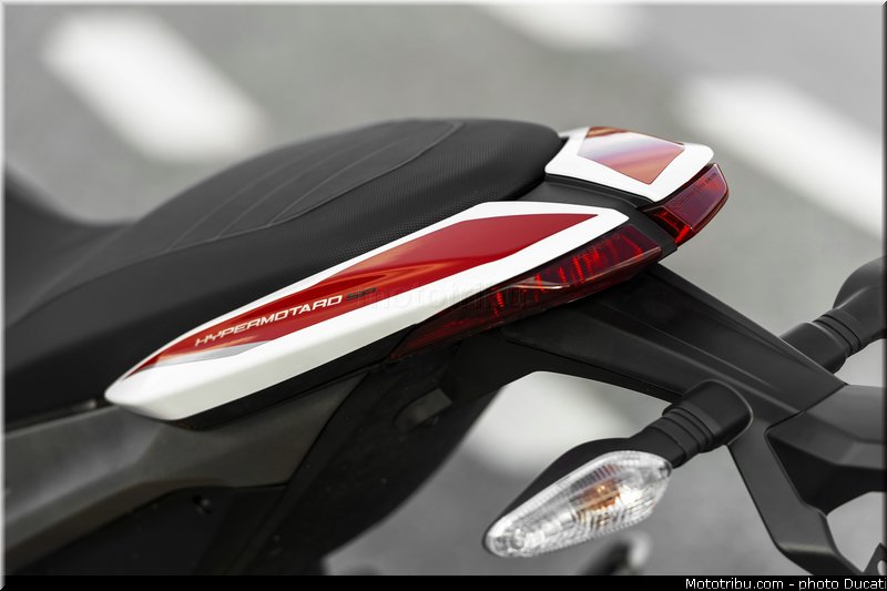 0102_ducati_2013_hypermotard_detail_002
