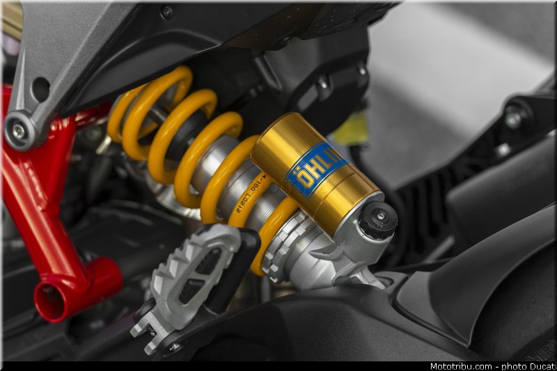 0103_ducati_2013_hypermotard_detail_003