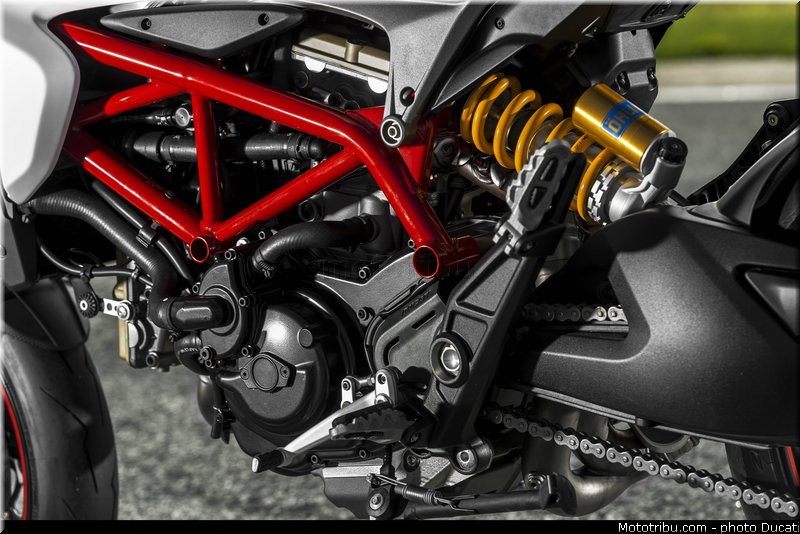 0108_ducati_2013_hypermotard_detail_008