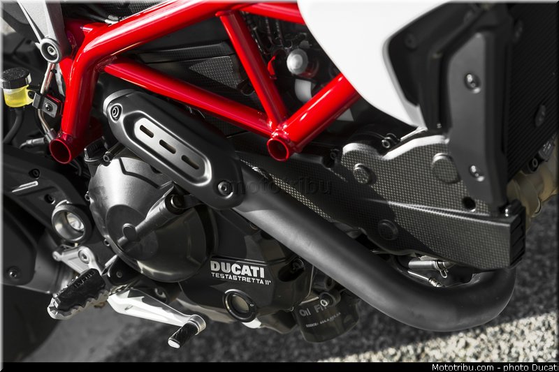0109_ducati_2013_hypermotard_detail_009