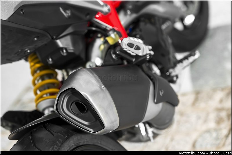 0115_ducati_2013_hypermotard_detail_015