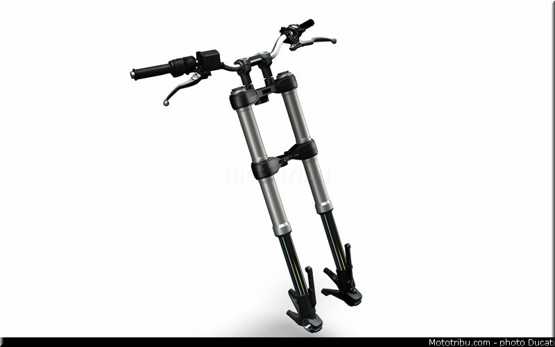 0161_ducati_2013_hypermotard_cao_028