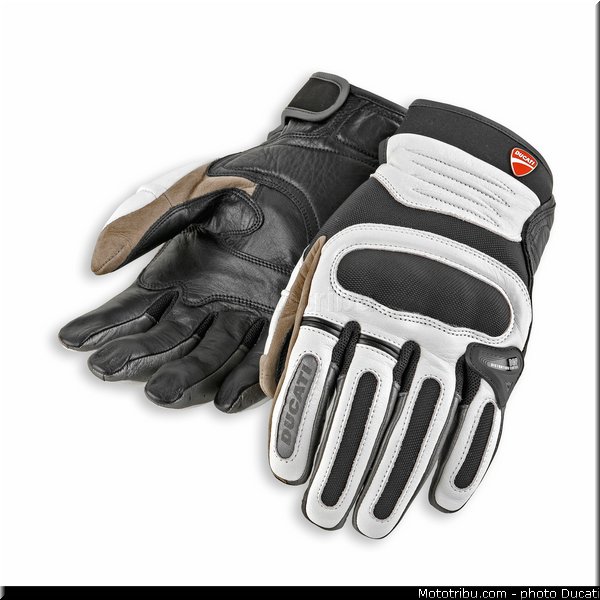 0201_ducati_2013_hypermotard_equipement_005