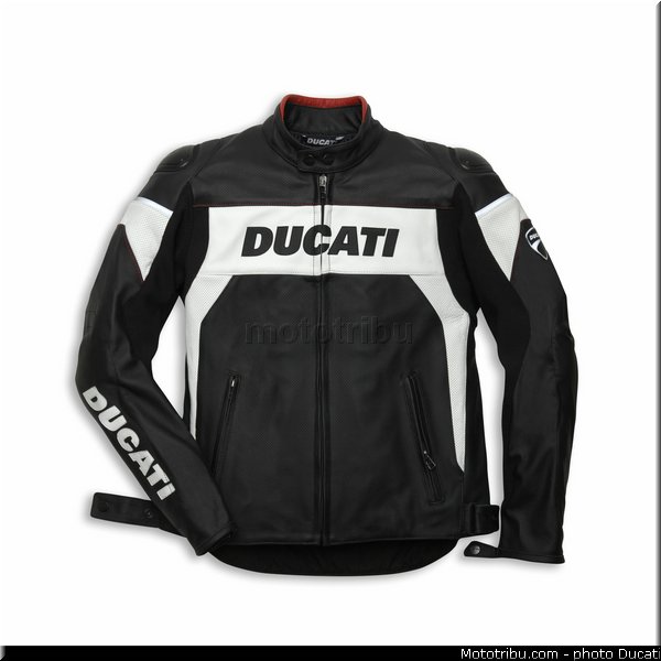 0204_ducati_2013_hypermotard_equipement_008