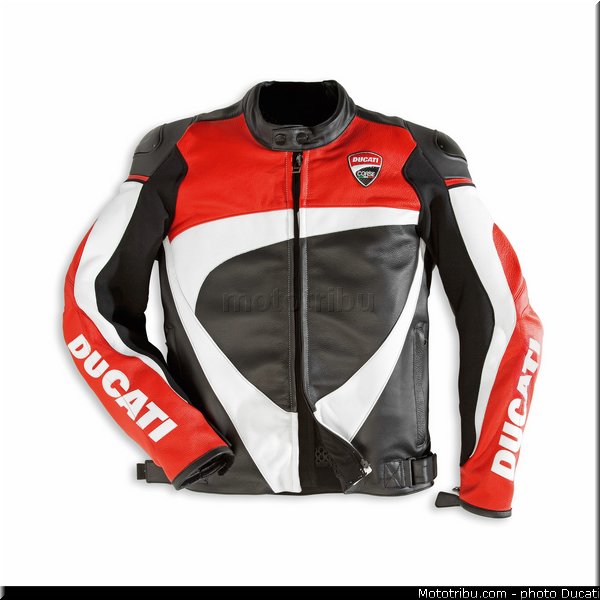 0210_ducati_2013_hypermotard_equipement_014
