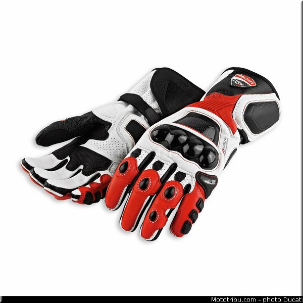 0211_ducati_2013_hypermotard_equipement_015