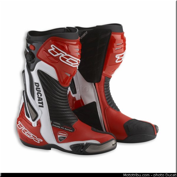 0212_ducati_2013_hypermotard_equipement_016