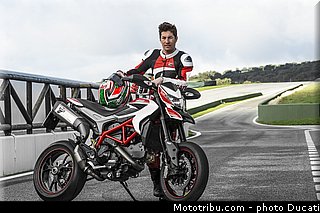 0017_ducati_2013_hypermotard_hayden_017.jpg