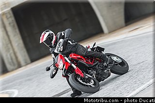0047_ducati_2013_hypermotard_action_047.jpg