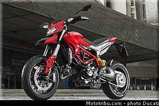 0071_ducati_2013_hypermotard_statique_011.jpg