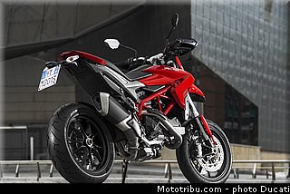 0072_ducati_2013_hypermotard_statique_012.jpg