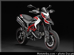 0077_ducati_2013_hypermotard_statique_017.jpg
