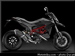 0088_ducati_2013_hypermotard_statique_028.jpg