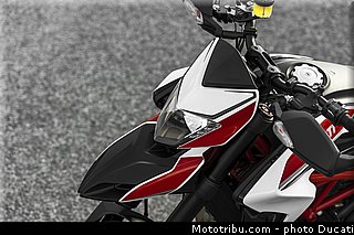 0105_ducati_2013_hypermotard_detail_005.jpg