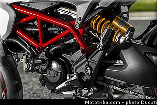 0108_ducati_2013_hypermotard_detail_008.jpg