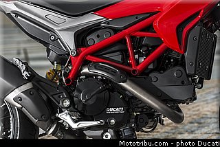 0118_ducati_2013_hypermotard_detail_018.jpg