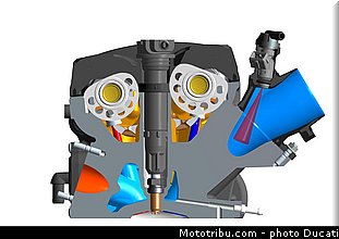 0136_ducati_2013_hypermotard_cao_003.jpg