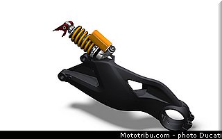 0145_ducati_2013_hypermotard_cao_012.jpg