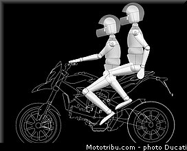 0149_ducati_2013_hypermotard_cao_016.jpg