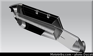 0151_ducati_2013_hypermotard_cao_018.jpg