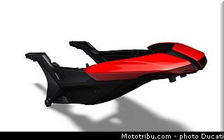 0157_ducati_2013_hypermotard_cao_024.jpg