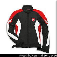 0198_ducati_2013_hypermotard_equipement_002.jpg
