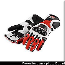 0211_ducati_2013_hypermotard_equipement_015.jpg