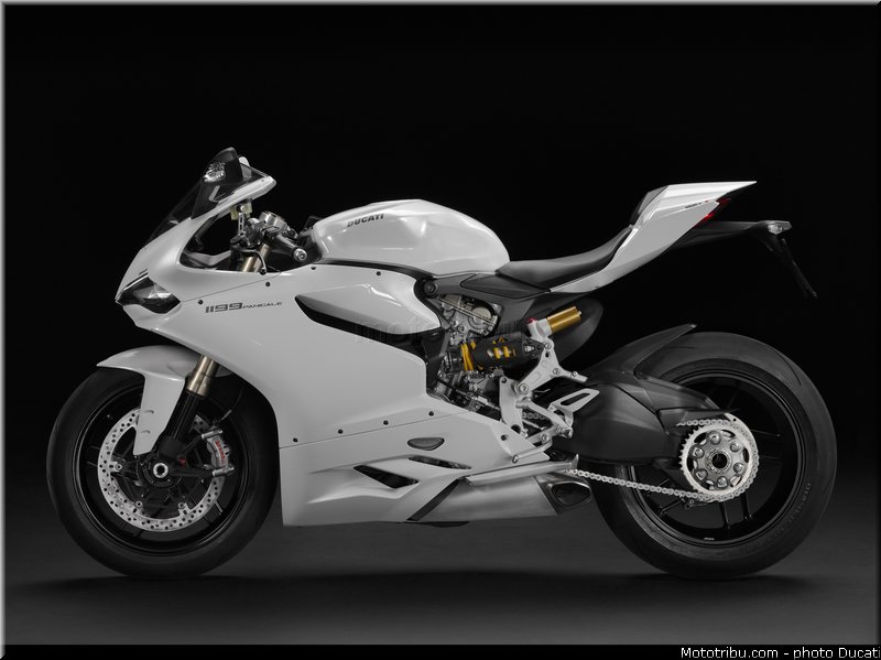 ducati_2013_panigale_1199_003