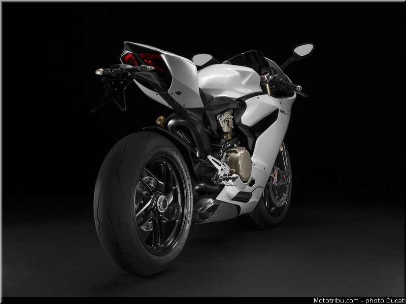ducati_2013_panigale_1199_010