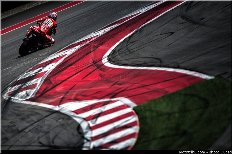 ducati_2013_panigale_1199_r_0023