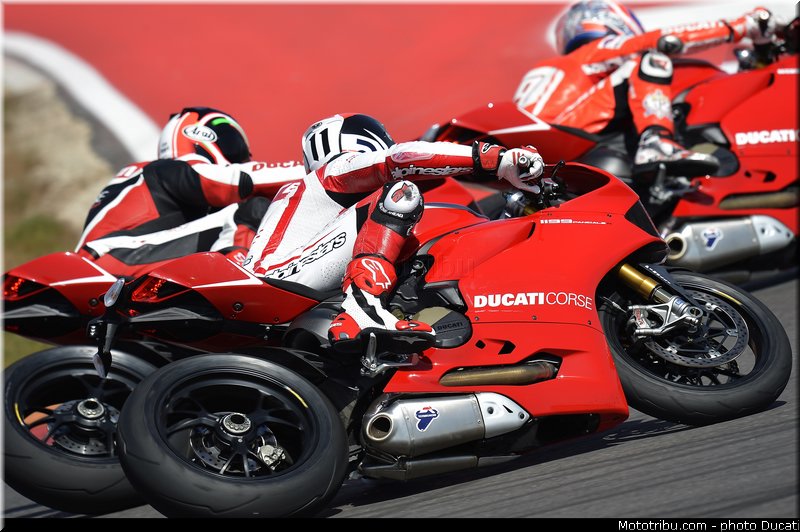 ducati_2013_panigale_1199_r_0028