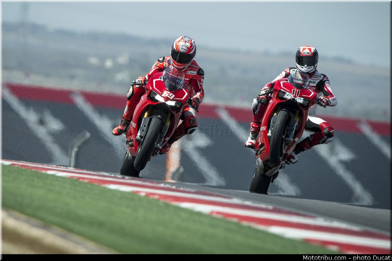 ducati_2013_panigale_1199_r_0029