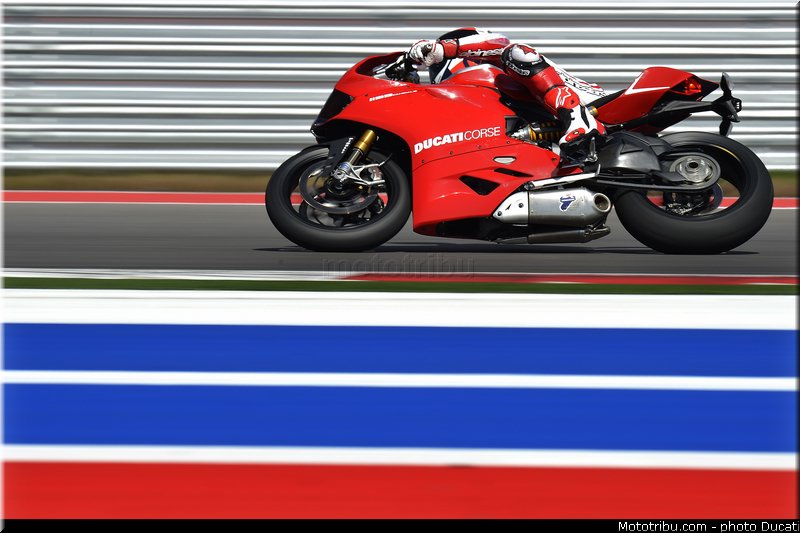 ducati_2013_panigale_1199_r_0035