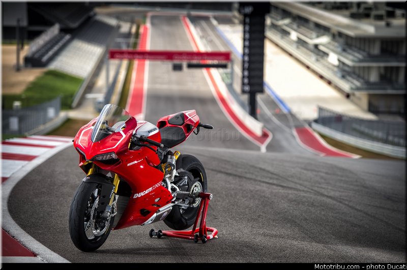 ducati_2013_panigale_1199_r_0041