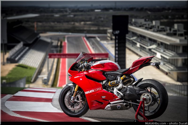 ducati_2013_panigale_1199_r_0044
