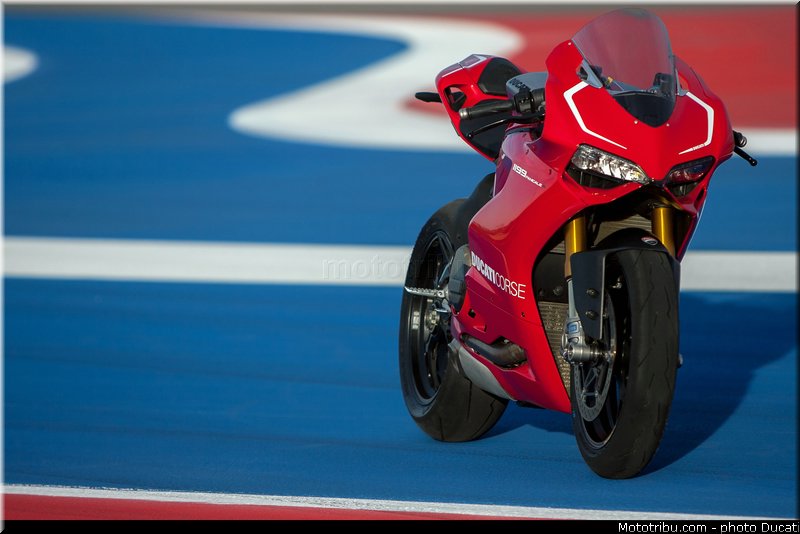 ducati_2013_panigale_1199_r_0047