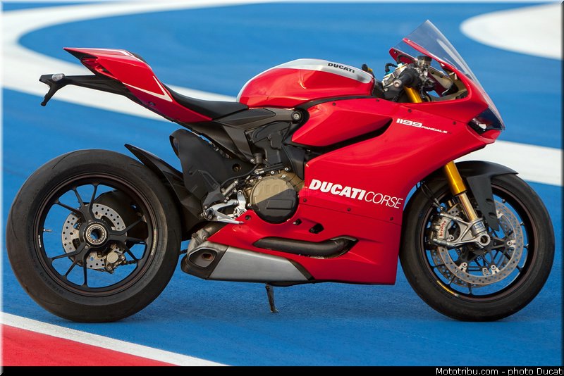 ducati_2013_panigale_1199_r_0049