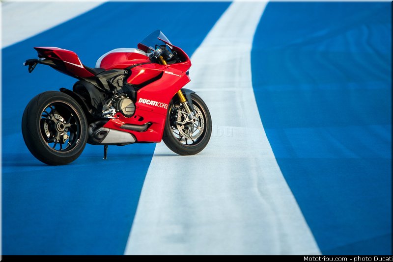 ducati_2013_panigale_1199_r_0050