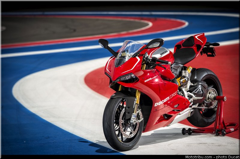 ducati_2013_panigale_1199_r_0052