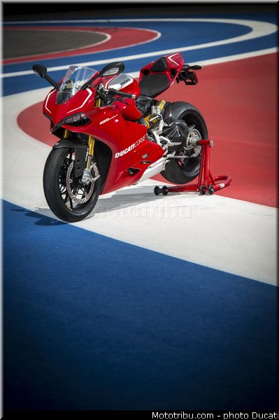 ducati_2013_panigale_1199_r_0058