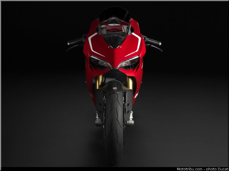 ducati_2013_panigale_1199_r_0060