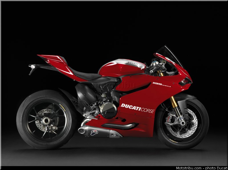 ducati_2013_panigale_1199_r_0061