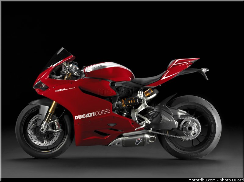ducati_2013_panigale_1199_r_0063