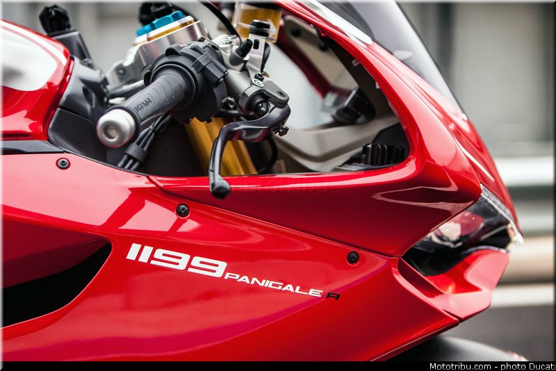 ducati_2013_panigale_1199_r_0070