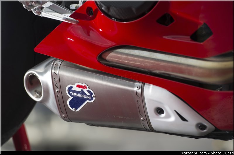 ducati_2013_panigale_1199_r_0080