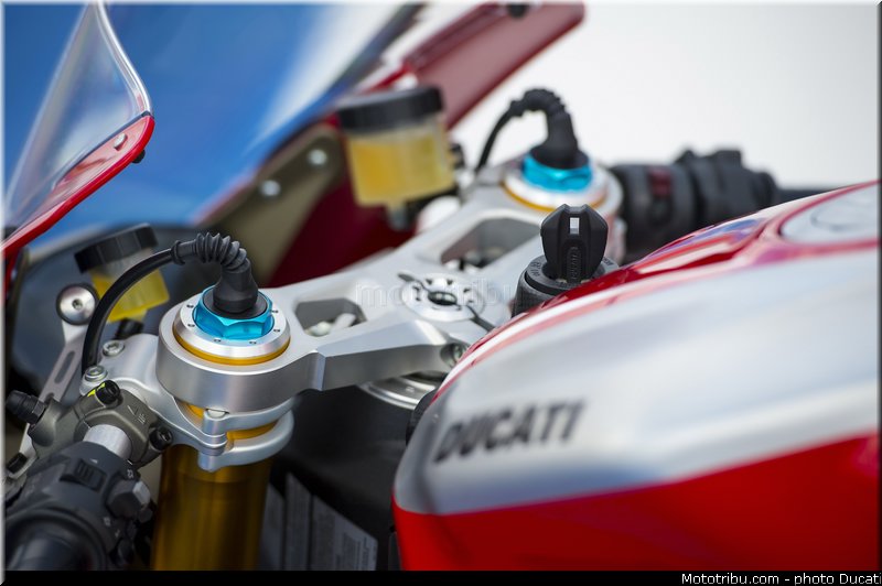 ducati_2013_panigale_1199_r_0082