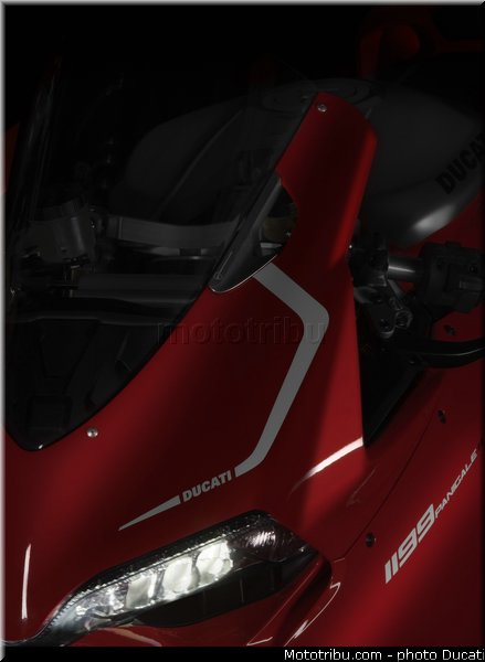ducati_2013_panigale_1199_r_0086